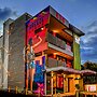 Breeze Lodge - Hostel