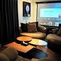 CINEMA RESORTS 1