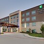 Holiday Inn Express & Suites Dallas NW - Farmers Branch by IHG