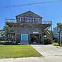 Hatteras Hideaway 3 Bedroom Cottage by RedAwning