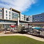 Hampton Inn Long Beach Airport