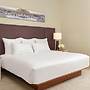 Hotel Savoy Kansas City, Tapestry Collection by Hilton