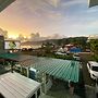 Pacific Waves Inn