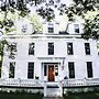 Judson Heath Colonial Inn