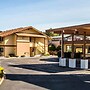 Coachman Inn