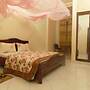 Hotel B Plus