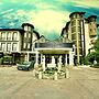 Yalcin Hotel Resort