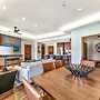 2 Br 2 Ba Luxury Condo. Walk to South Lake Tahoe!