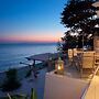 Infinity Beach House