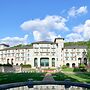 Adonis Hotel