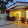 Swan White Villa