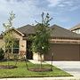 Lake Front House 4BR2B In West Houston