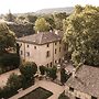 Le Galinier, Lourmarin, a Beaumier Guesthouse