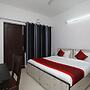 OYO 11383 Hotel Go Rooms