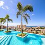 Designer Condo in Zona Romantica