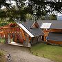 Amazing 4 Bedroom Chalet Villa Traful VT1 by Apartments Bariloche