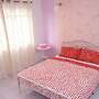 Manis-Manis Pink Lady Cottage