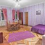 Friends apartment on Malaya Konushennaya