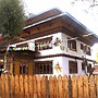 Thegchen Phodrang Lodge