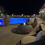 Nikos Apartments