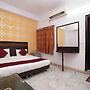 Hotel Mandakini Palace