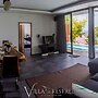 Villa De Kestrel