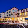 Best Western Plus Temecula Wine Country Hotel &Suites