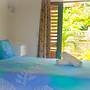 Dorothy's Muri Beach Bungalows