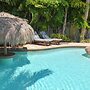 Coconut Breeze 2 Bedroom Cottage by RedAwning