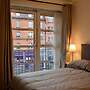 2 Bed Historical Christchurch With Parking