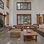 Timbers 5 Large Luxury Home with Two Master Suites, Perfect for Famili