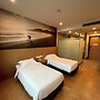 D Arc Hotel