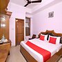 OYO 14029 Hotel Yogesh