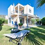 Elegant Maisonette Garden near Beach