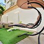 Amazing 3 Bedroom Garden Apartment near Gordon Beach