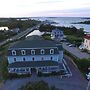 Payne's Harbor View Inn