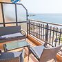 Beachfront 4BR Big groups or 2 families