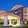 Holiday Inn Express & Suites Smyrna, an IHG Hotel