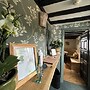 Cottage Lodge Hotel