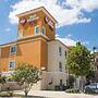 Best Western Plus San Antonio East Inn & Suites