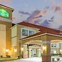 La Quinta Inn & Suites by Wyndham Oklahoma City -Yukon