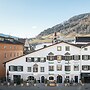 Schwarzer Adler - Concept Living