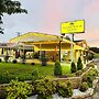 Ozark Inn & Suites