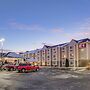 Best Western Plus Woodstock Inn & Suites