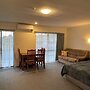 Cherry Court Motor Lodge