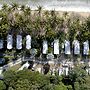 Ellis Beach Oceanfront Bungalows