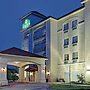 La Quinta Inn & Suites by Wyndham DFW Airport West - Euless