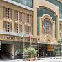 Crystal Plaza Hotel