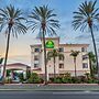 La Quinta Inn & Suites by Wyndham NE Long Beach/Cypress