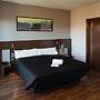 Hotel Tach Madrid Airport
